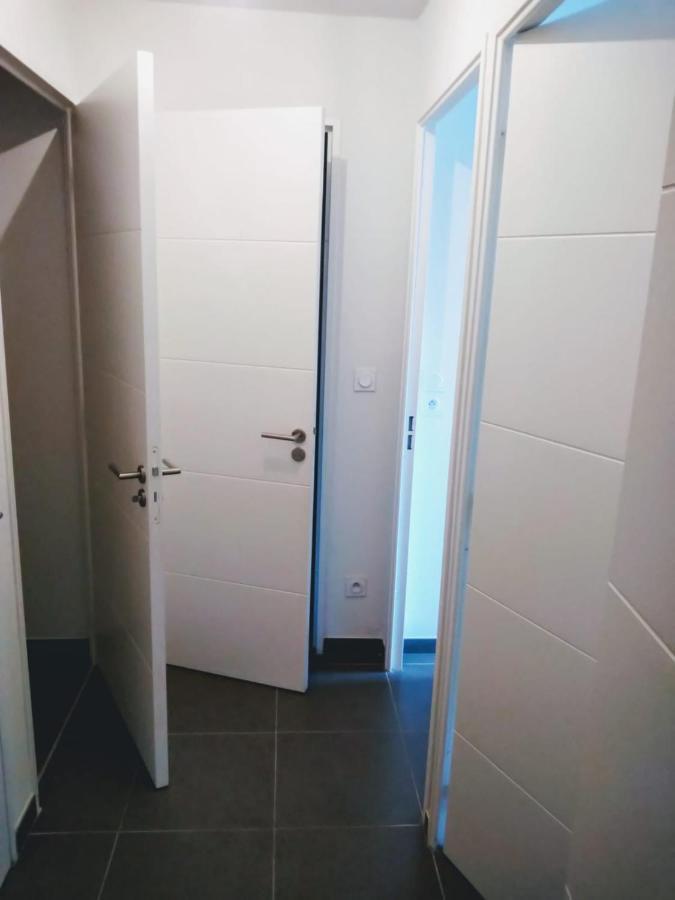 Via Center Bat A Apartment Fréjus Екстериор снимка