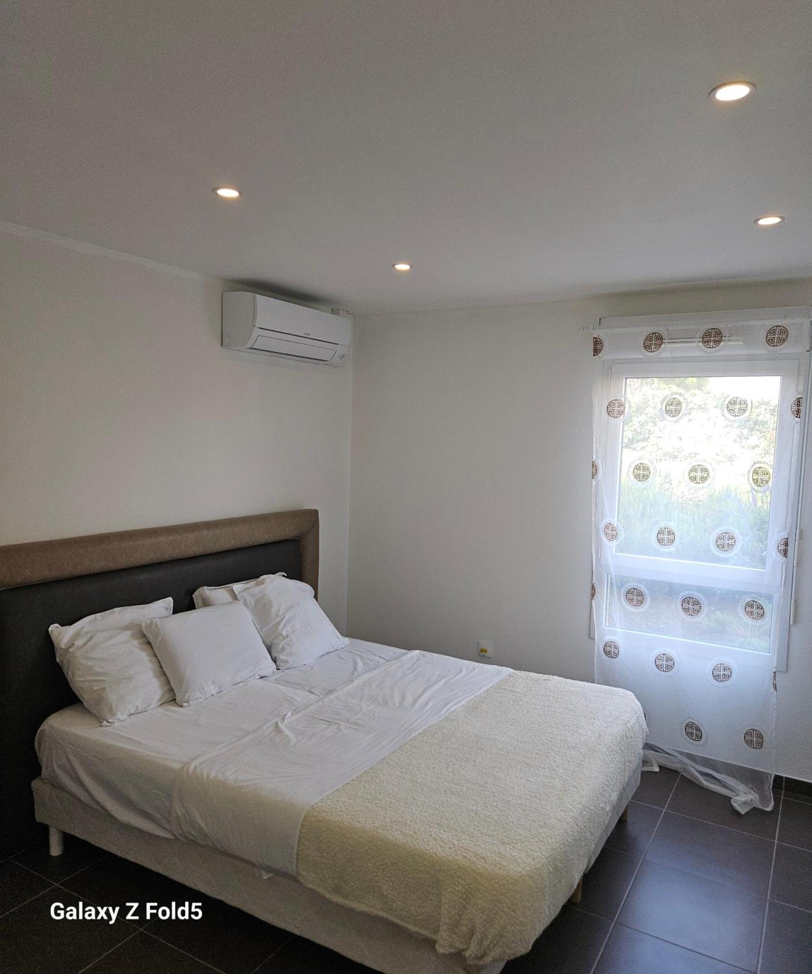Via Center Bat A Apartment Fréjus Екстериор снимка