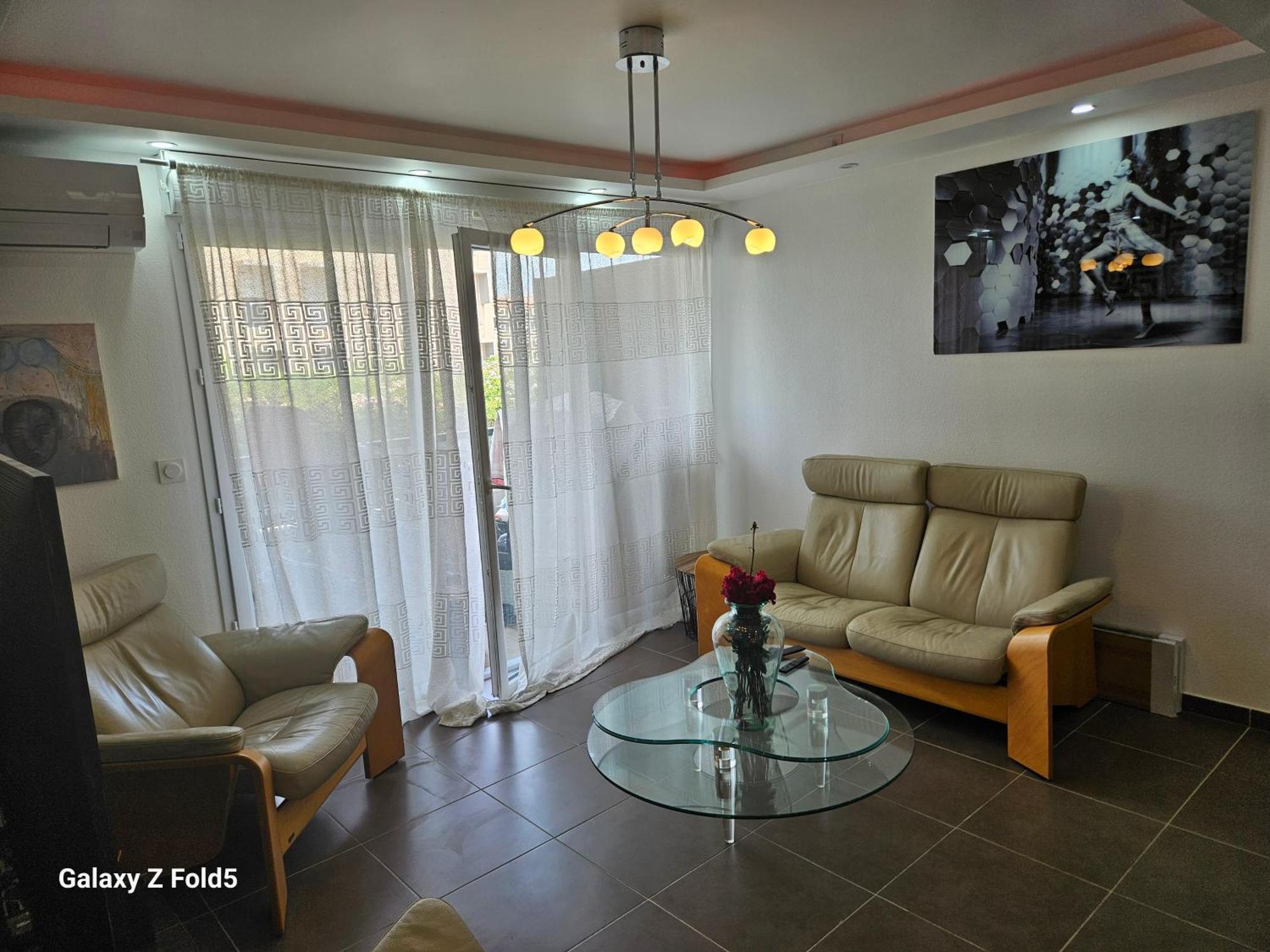 Via Center Bat A Apartment Fréjus Екстериор снимка